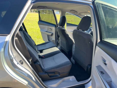 2015 Toyota Prius v Three