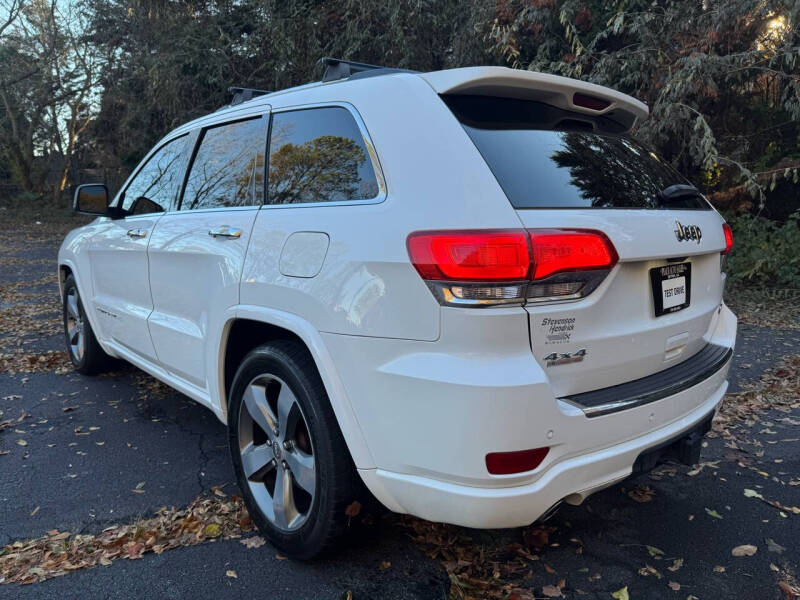 2014 Jeep Grand Cherokee Overland photo 3