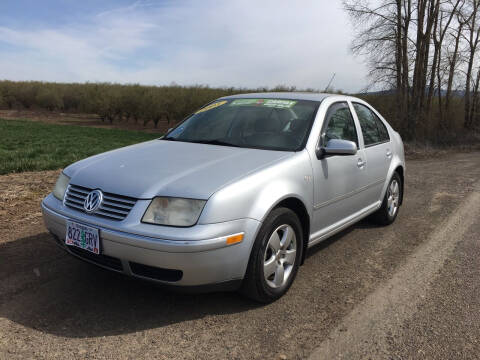 2005 Volkswagen Jetta for sale at M AND S CAR SALES LLC in Independence OR