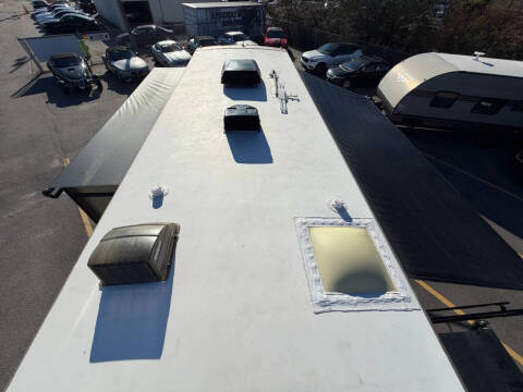 2012 Freightliner XCS Chassis