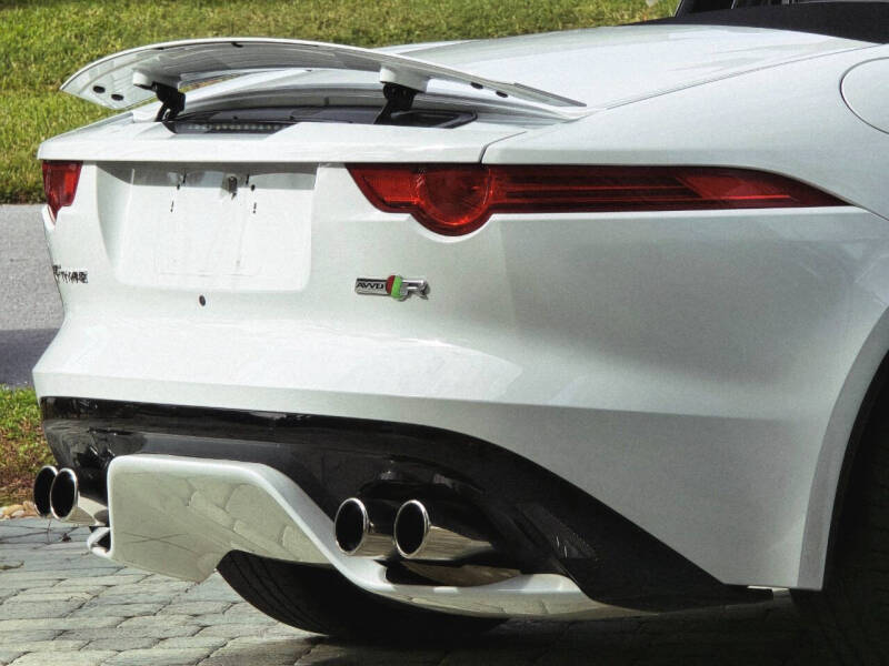 2016 Jaguar F-TYPE R