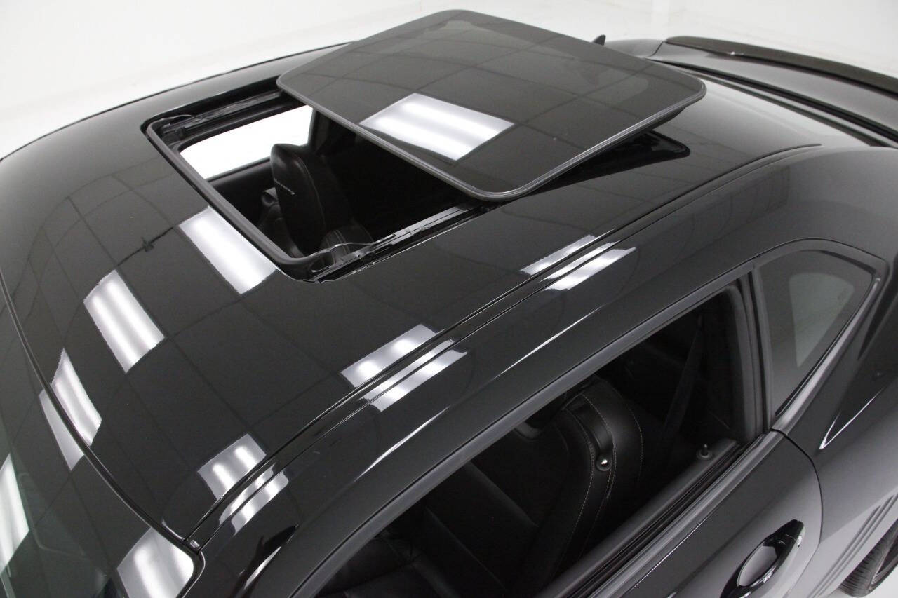 2011 Chevrolet Camaro 10