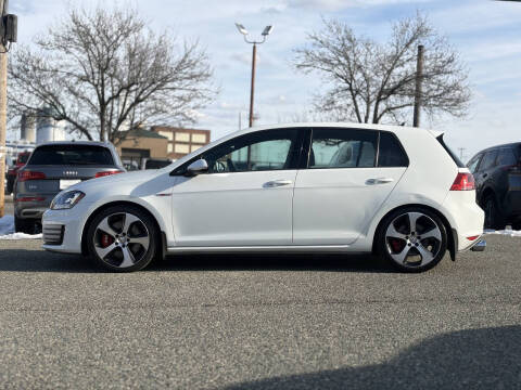 2017 Volkswagen Golf GTI SE