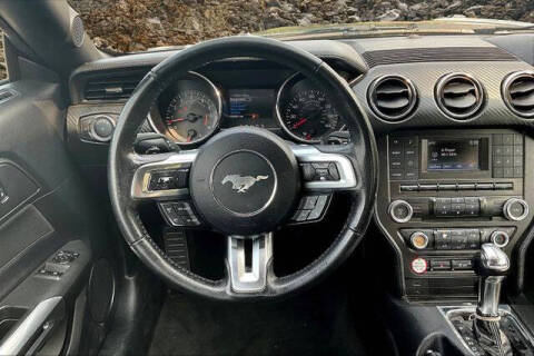 2016 Ford Mustang V6