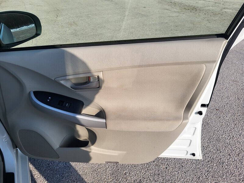 2012 Toyota Prius Two