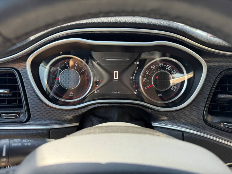 2015 Dodge Challenger R/T Plus