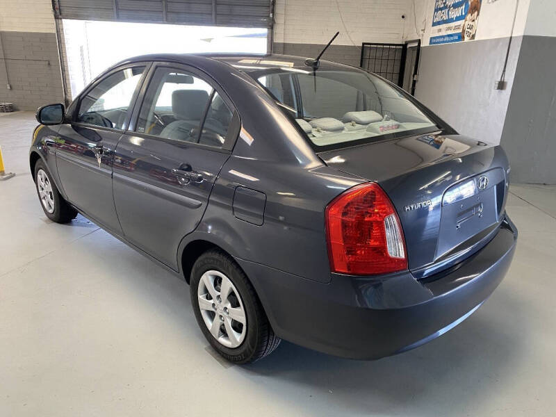 2010 Hyundai Accent GLS