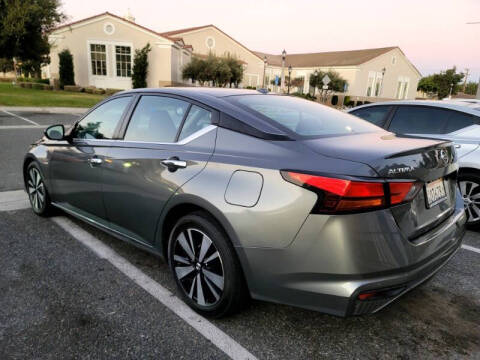 2021 Nissan Altima 2.5 SV