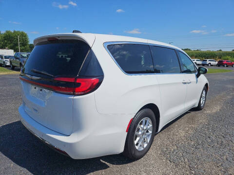 2023 Chrysler Pacifica Touring L