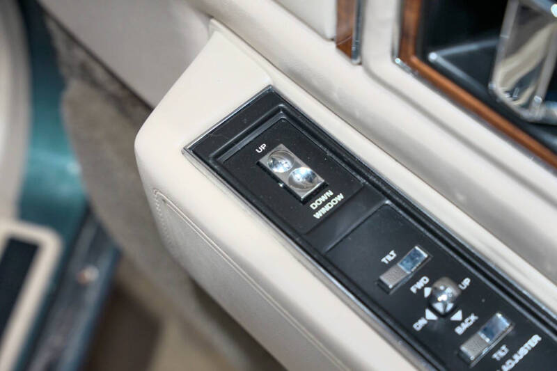 1992 Cadillac DeVille