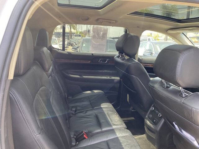 2019 Lincoln MKT Reserve