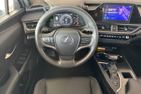 2023 Lexus UX 250h