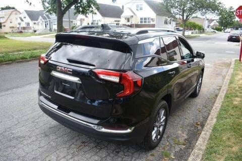 2023 GMC Terrain SLT