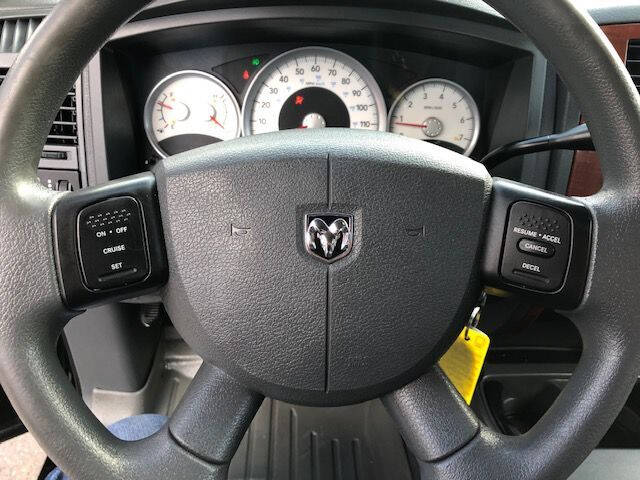 2005 Dodge Dakota for sale at Extreme Auto Plaza in Des Moines, IA