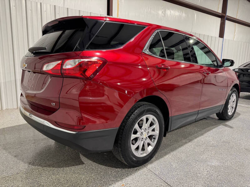 2019 Chevrolet Equinox LT photo 3