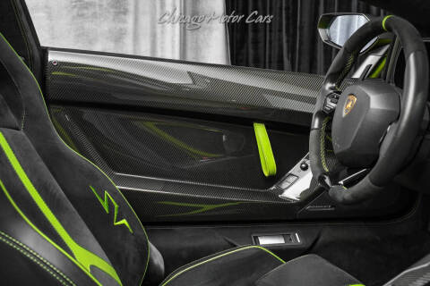 2016 Lamborghini Aventador LP 750-4 SV