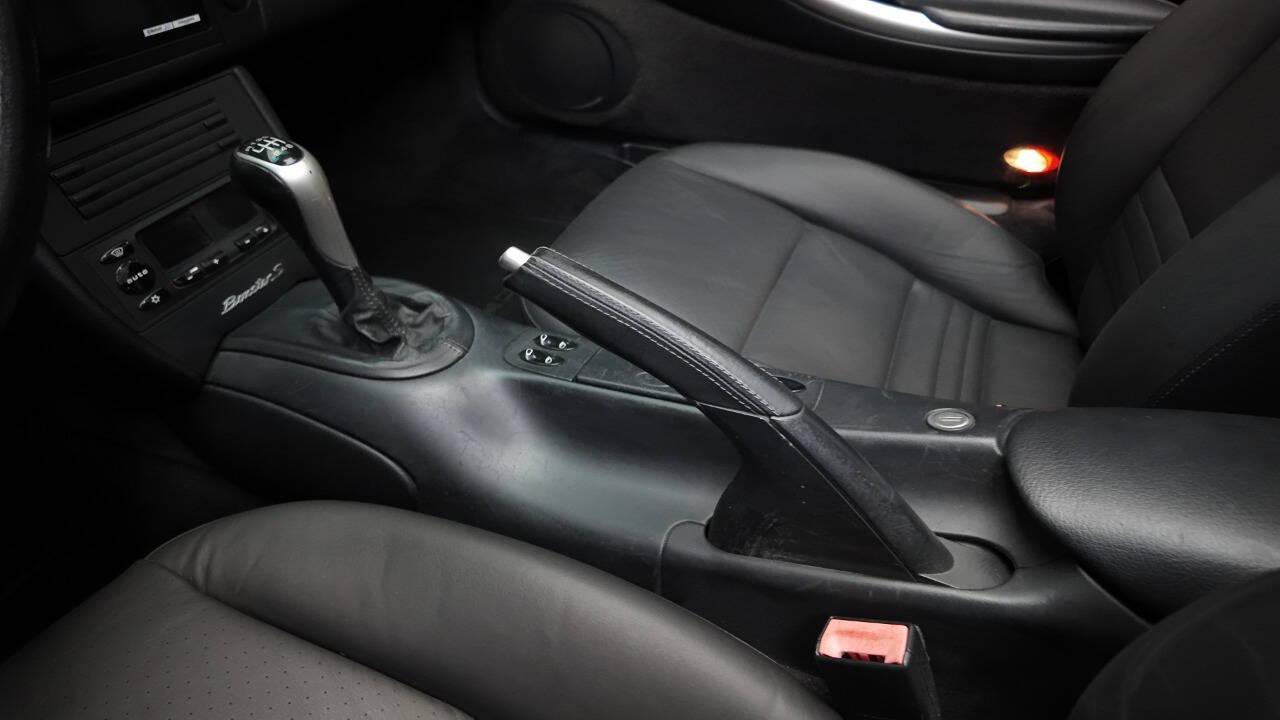2001 Porsche Boxster 36