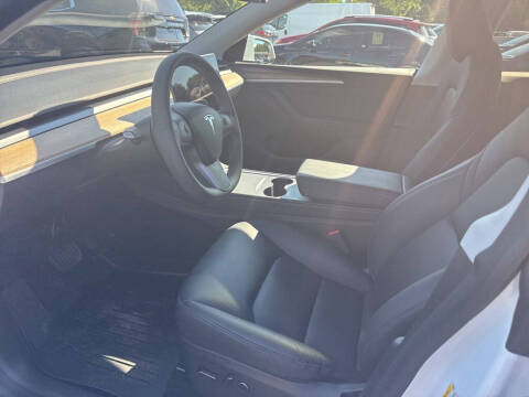2025 Tesla Model Y Long Range