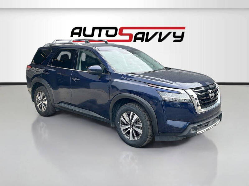 2022 Nissan Pathfinder SL