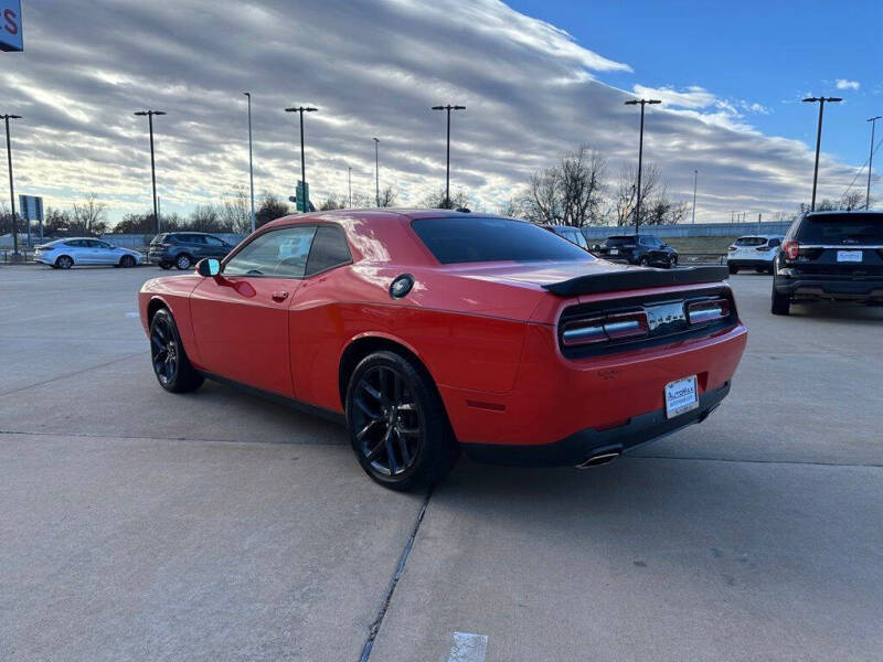 2021 Dodge Challenger SXT