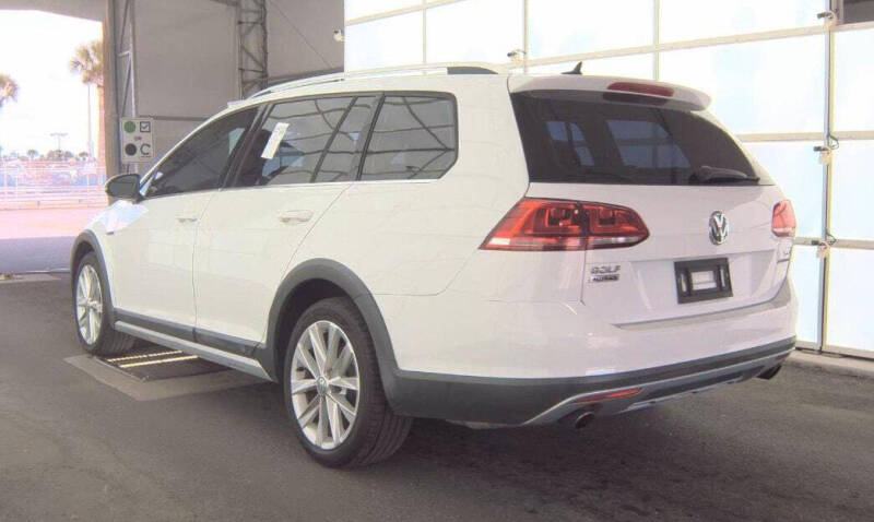 2017 Volkswagen Golf Alltrack