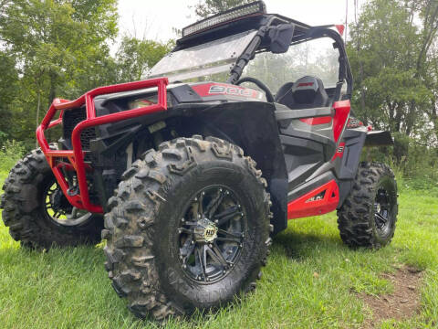 2015 Polaris RZR S 900