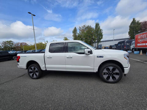 2025 Ford F-150 Lightning Platinum