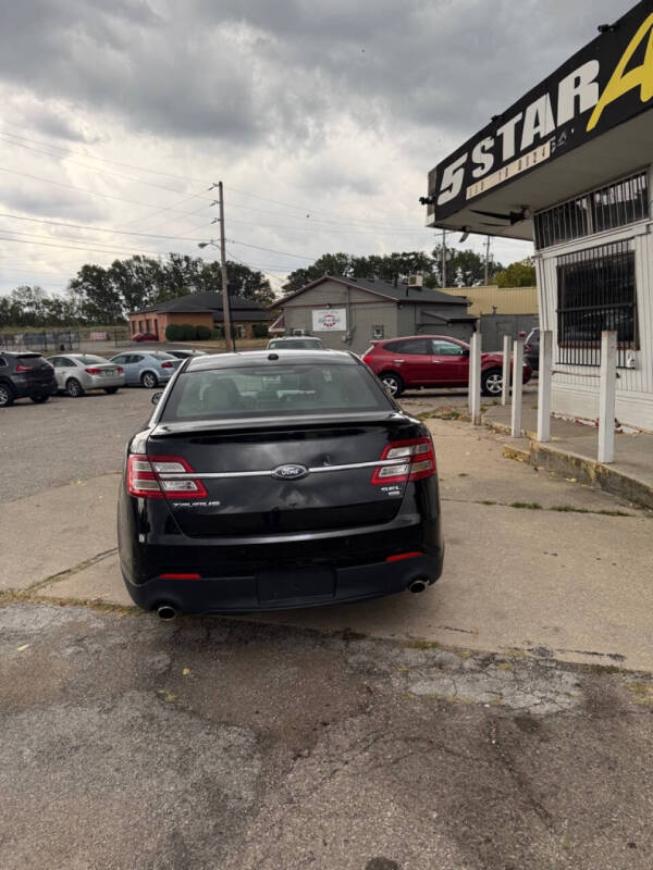 2013 Ford Taurus SEL