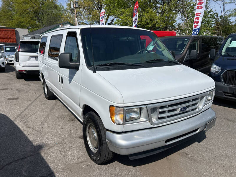 2003 Ford E-Series E-150 Base