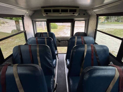 2009 Freightliner Thomas Safeliner