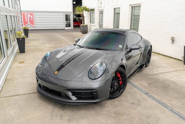 2022 Porsche 911 Carrera 4 GTS