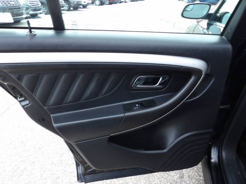 2016 Ford Taurus SEL