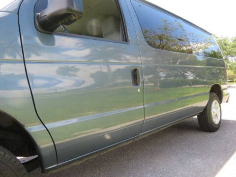 2013 Ford E-Series E-150 XLT