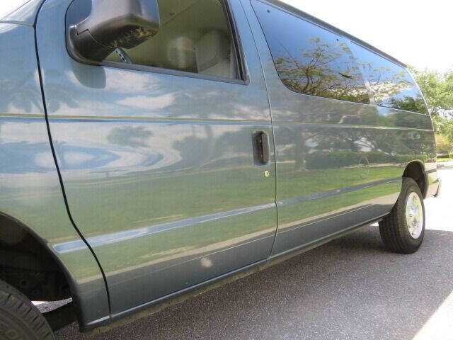 2013 Ford E-Series E-150 XLT