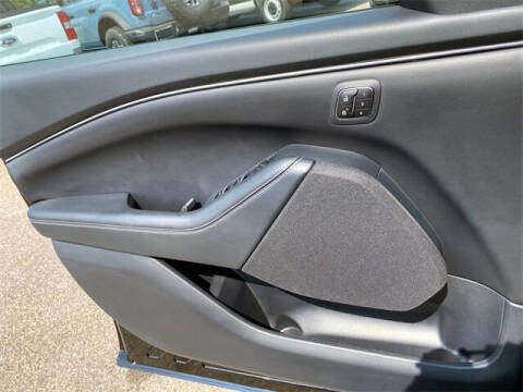 2024 Ford Mustang Mach-E Select