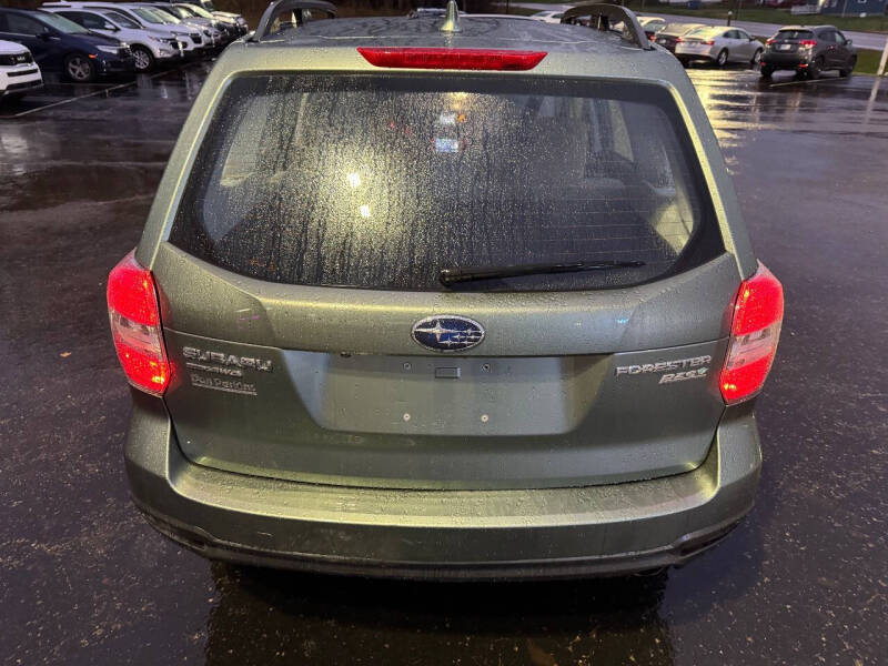 2016 Subaru Forester 2.5i