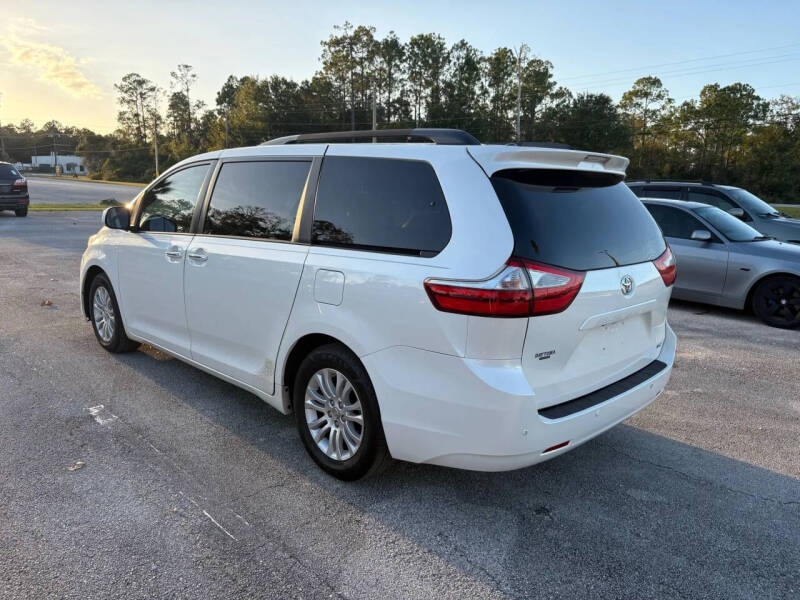 2015 Toyota Sienna
