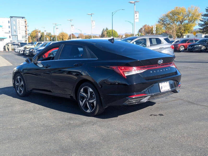2022 Hyundai Elantra