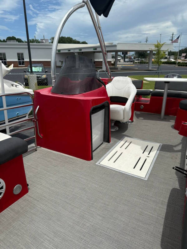 2015 Caravelle Razor