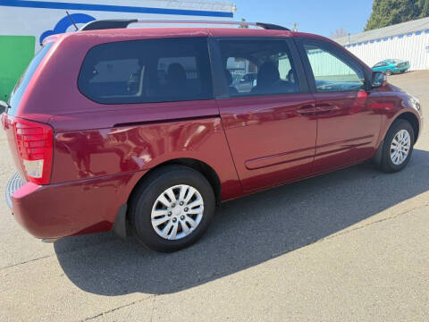 2014 Kia Sedona LX