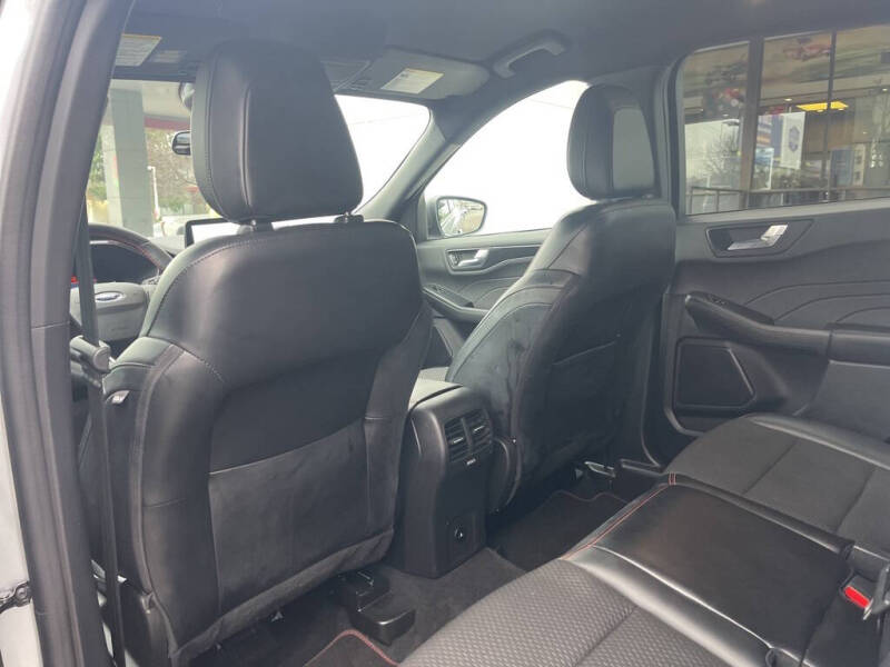 2023 Ford Escape ST-Line