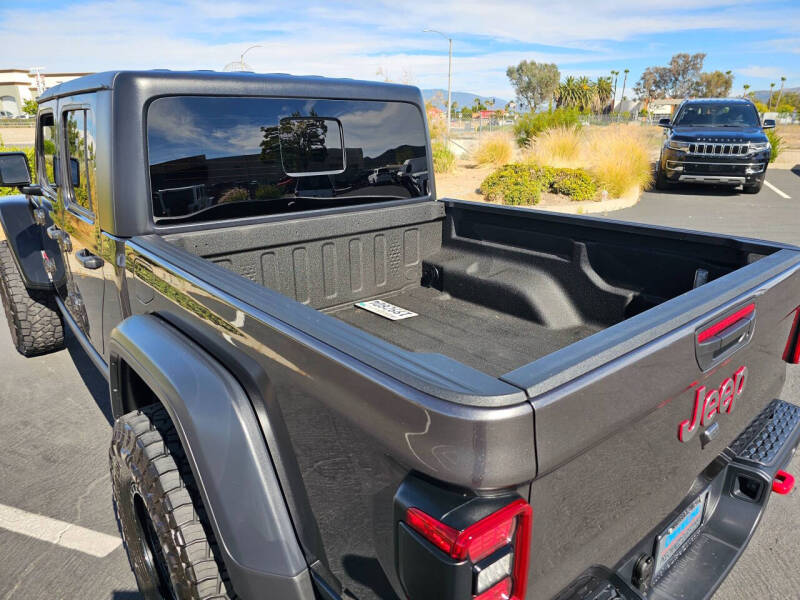 2024 Jeep Gladiator