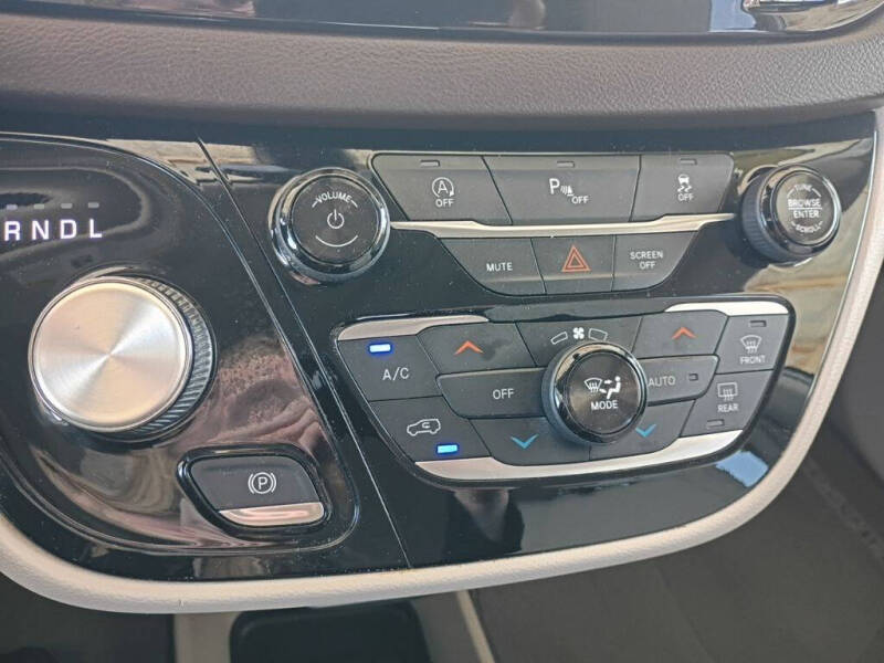 2018 Chrysler Pacifica Touring L