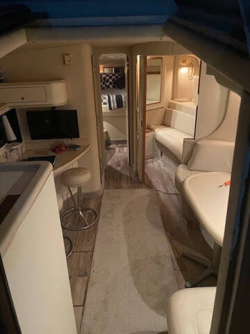 1999 Sea Ray Express cruiser 400