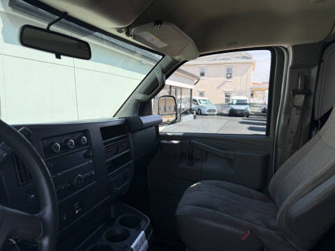 2017 Chevrolet Express 2500