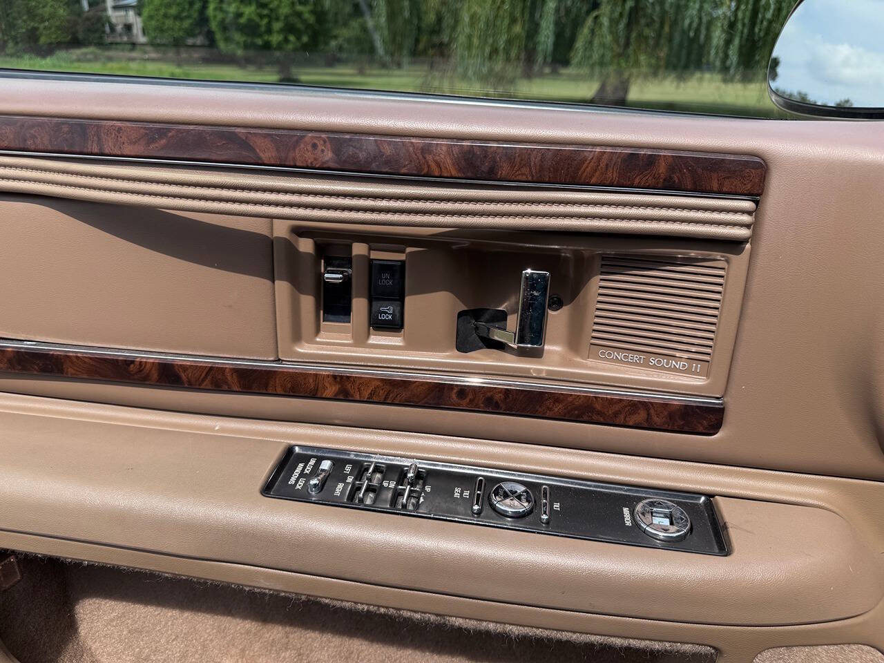 1996 Buick Roadmaster 3