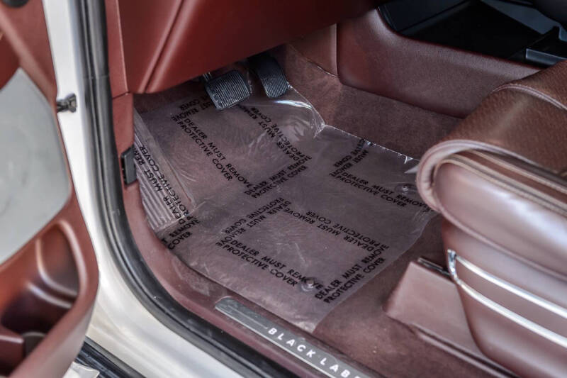 2019 Lincoln Navigator Black Label