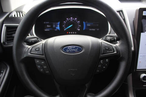 2021 Ford Edge SE