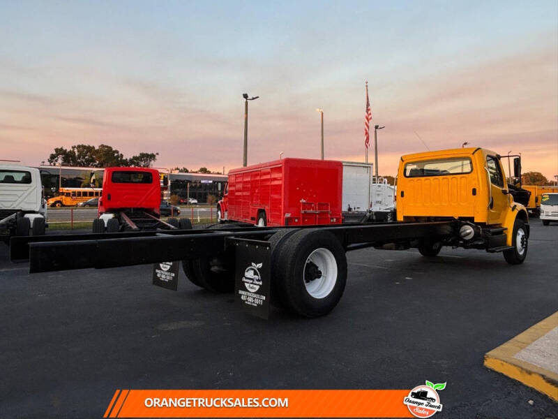 2014 Freightliner M2 106