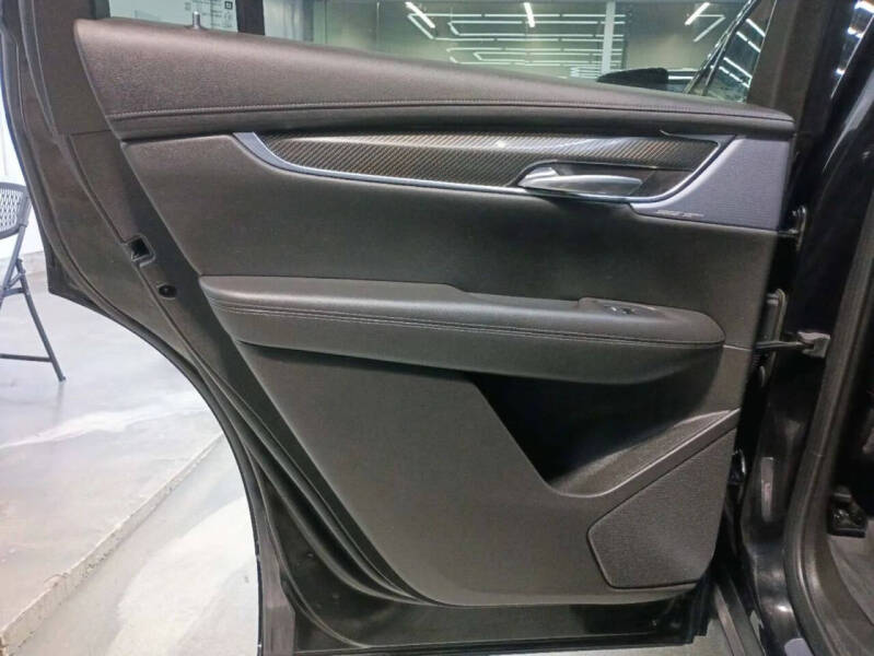 2023 Cadillac XT6 Sport